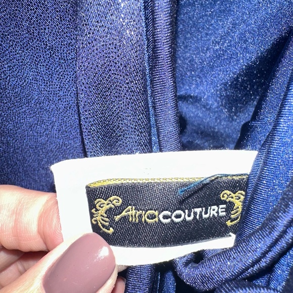 PROM SEASON, make an offer! 
Gorgeous navy shimmer prom gown - Picture 5 of 9